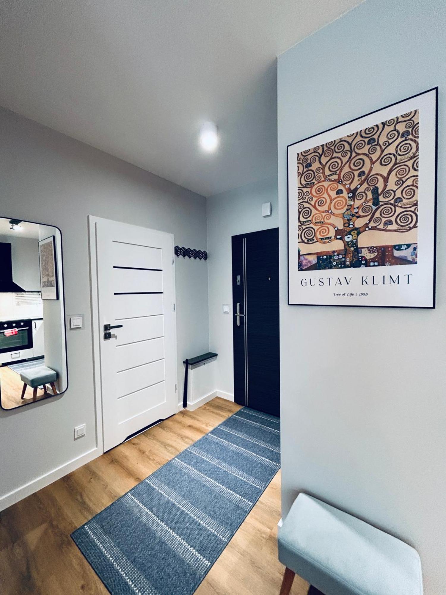 Boleslaviaapartments - Apartament Merci 4, Private Parking Free, Air Condition Boleslawiec  Ngoại thất bức ảnh